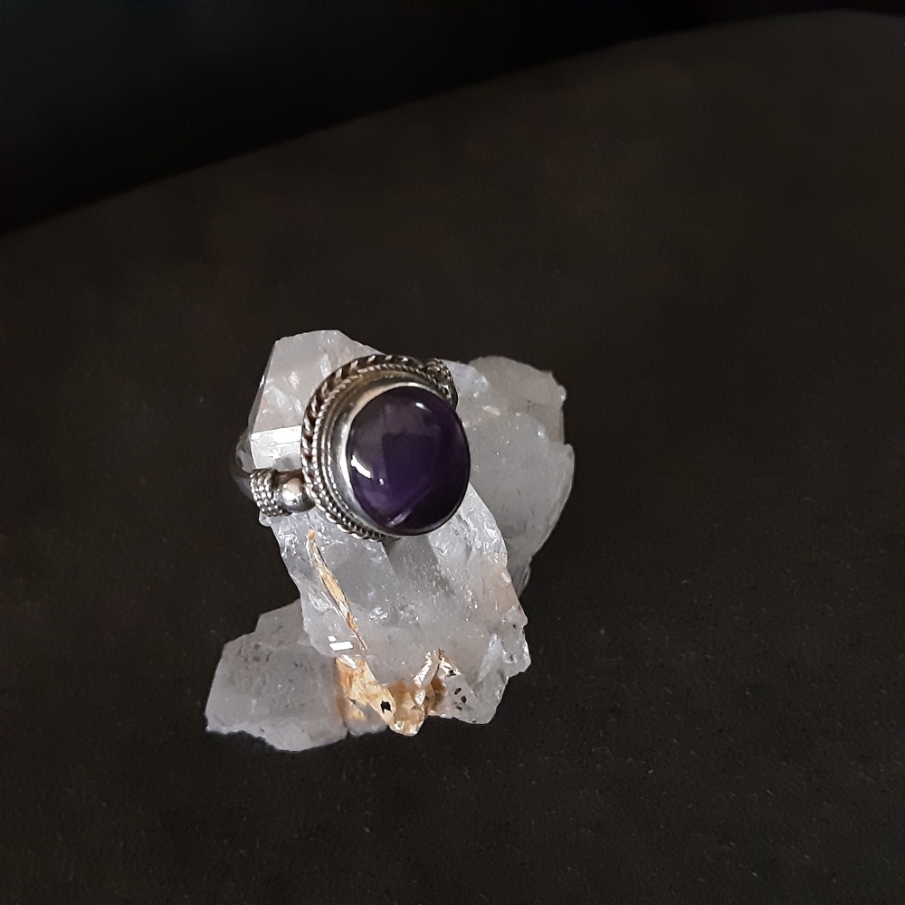 Amethyst Sterling Silver Ring Size 6